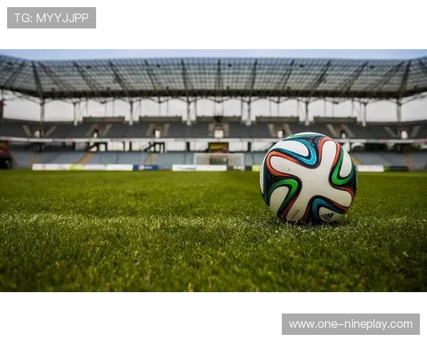 2025年最新足球球星卡款式曝光细节与设计创新解析